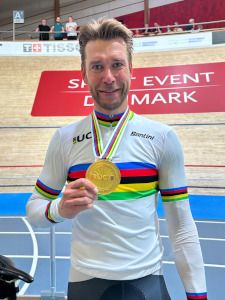 Roger Kluge è il campione del mondo in carica nella gara a squadre di due uomini.