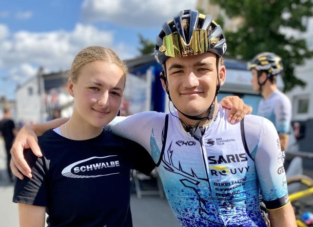 Judith Rottmann on the sidelines of the Germany Tour 2023 in Neheim with her brother Jonathan Rottmann