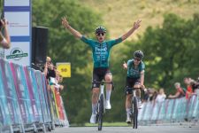 Miguel Heidemann und Johannes Adamietz feierten auf der dritten Etappe der Sauerlandrundfahrt einen Doppelsieg.