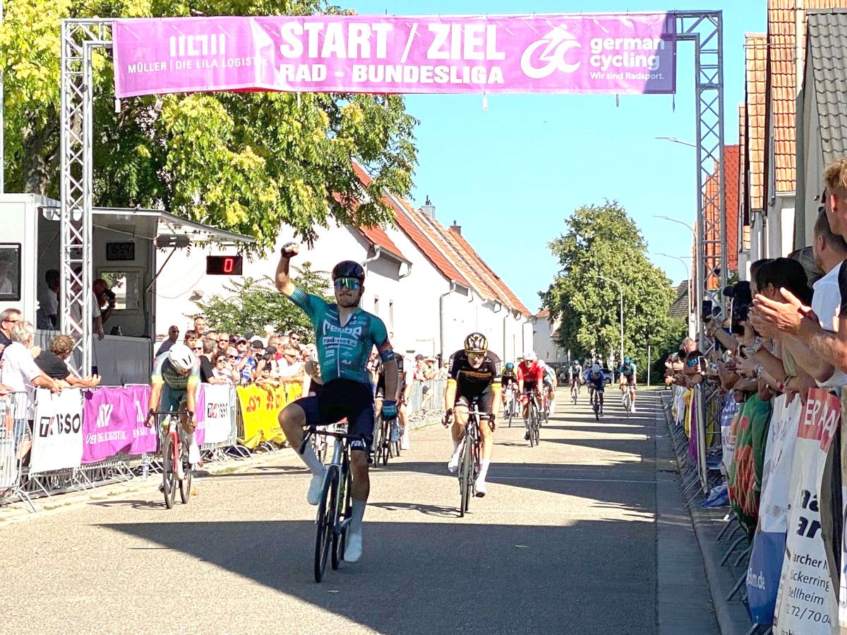 Jonathan Rottmann gewann das Bundesligarennen in Bellheim.